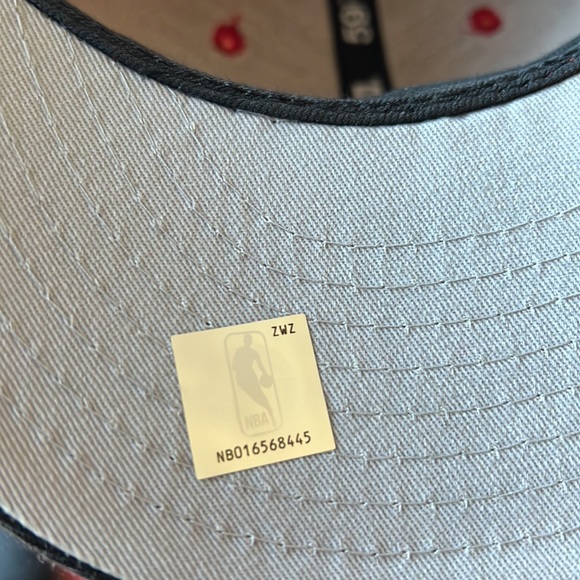 Toronto Raptors New Era hat - Picture 6 of 6